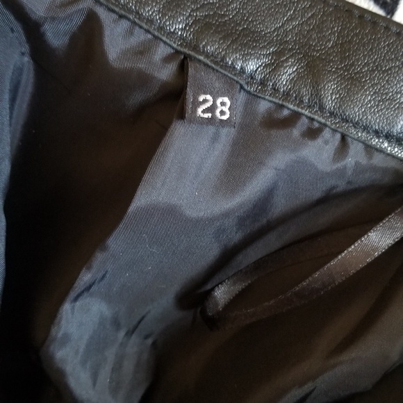 Genuine leather basic black mini/midi skirt - Picture 4 of 5